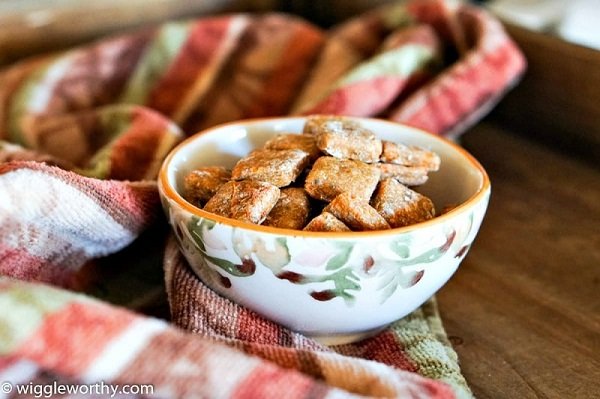 Low-Calorie Carrot Dog Treats